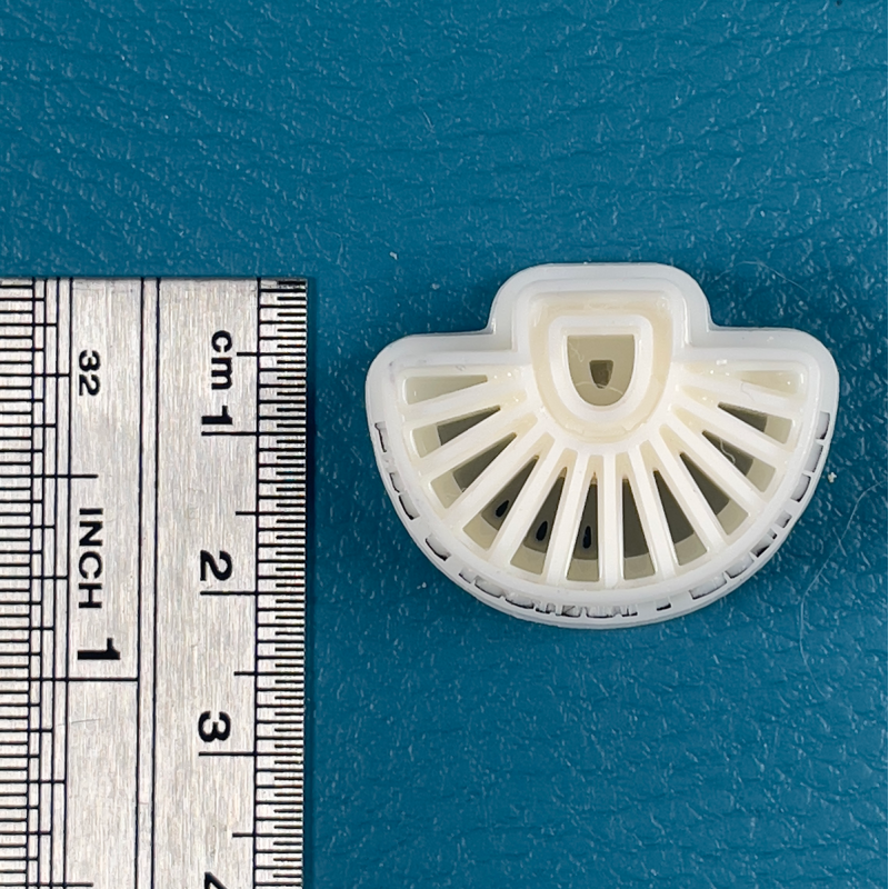 Cutter in the shape of hand fan (Different available sizes).