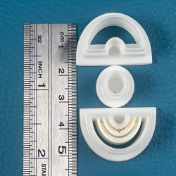 Cutter in the shape of two opposing half-ovals ((12+8+12) x