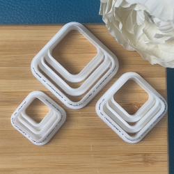 Cutter in the shape of square (Different available sizes).