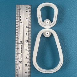 Cutter in the shape of egg (Different available sizes).