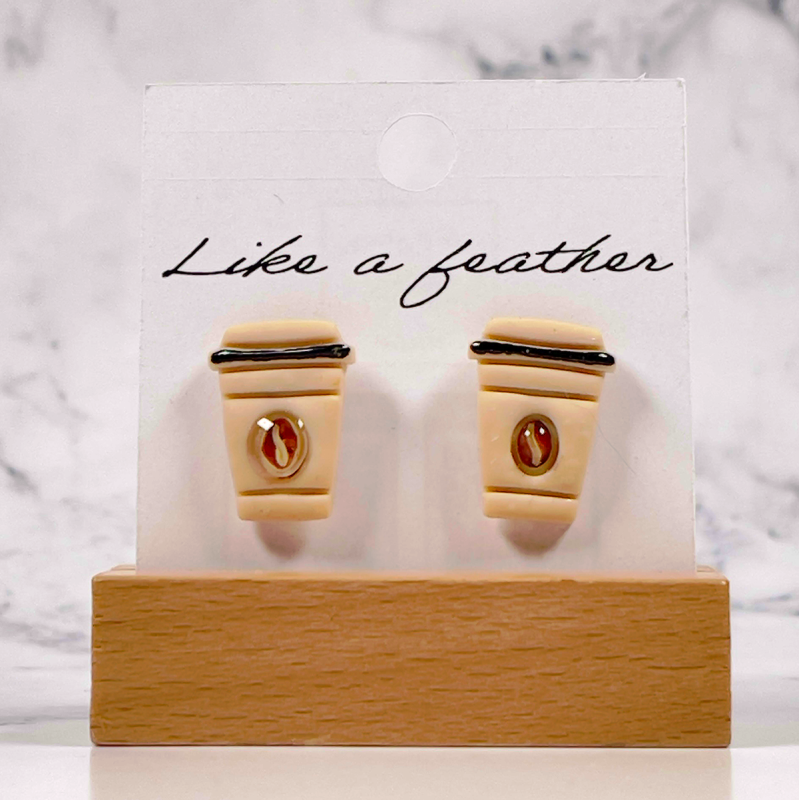 stud earrings shaped like coffee cup, in beige, black, mokka