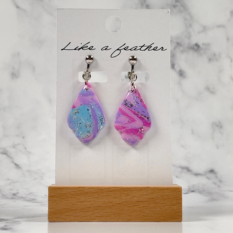 Boucles d'oreilles pendantes en forme d'amphore inversé, de