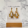 Boucles d'oreilles pendantes de forme organique, de couleurs