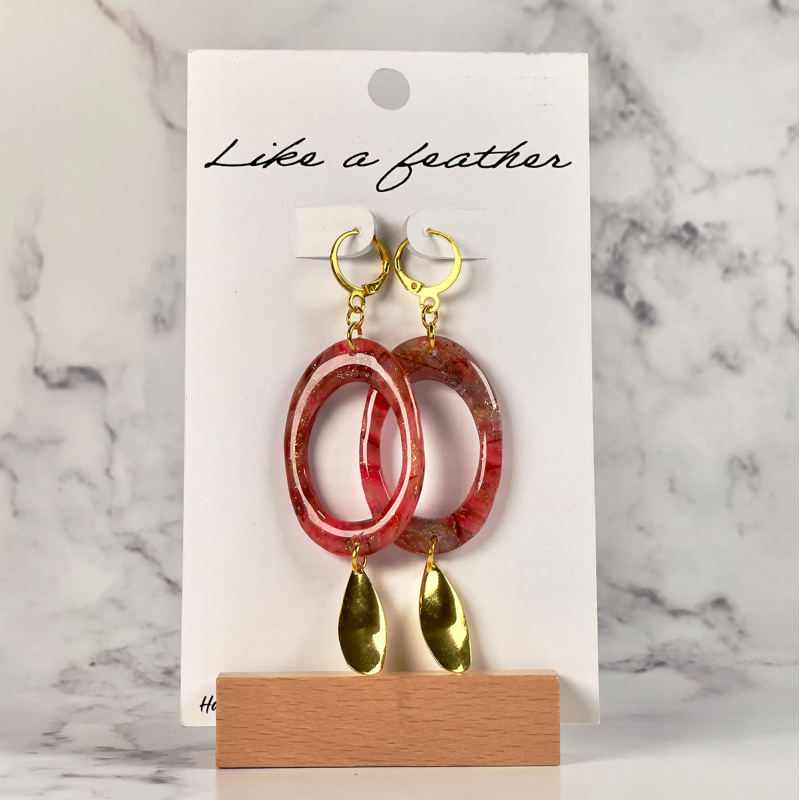 dangling earrings shaped like oval, in rose, brown, golden c