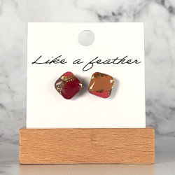 stud earrings shaped like square, in mokka, burgundy, chocol
