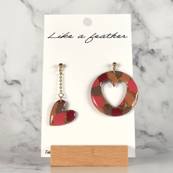 dangling earrings shaped like pierced round and heart, in mo
