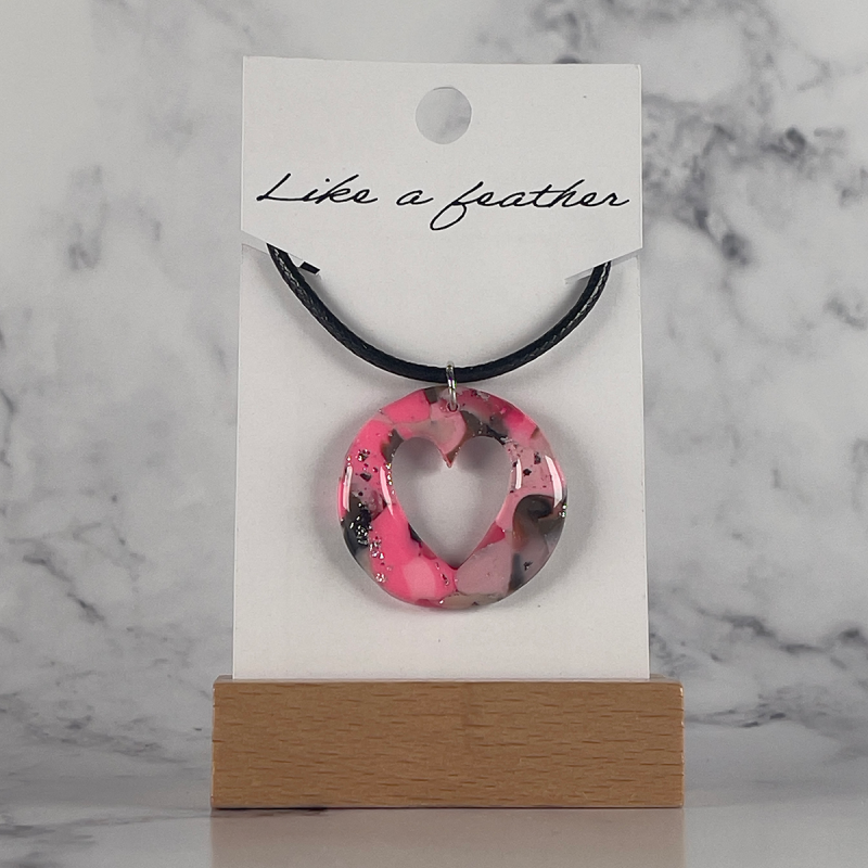 Pierced Round-shaped pendant in rose, neon pink, khaki and s